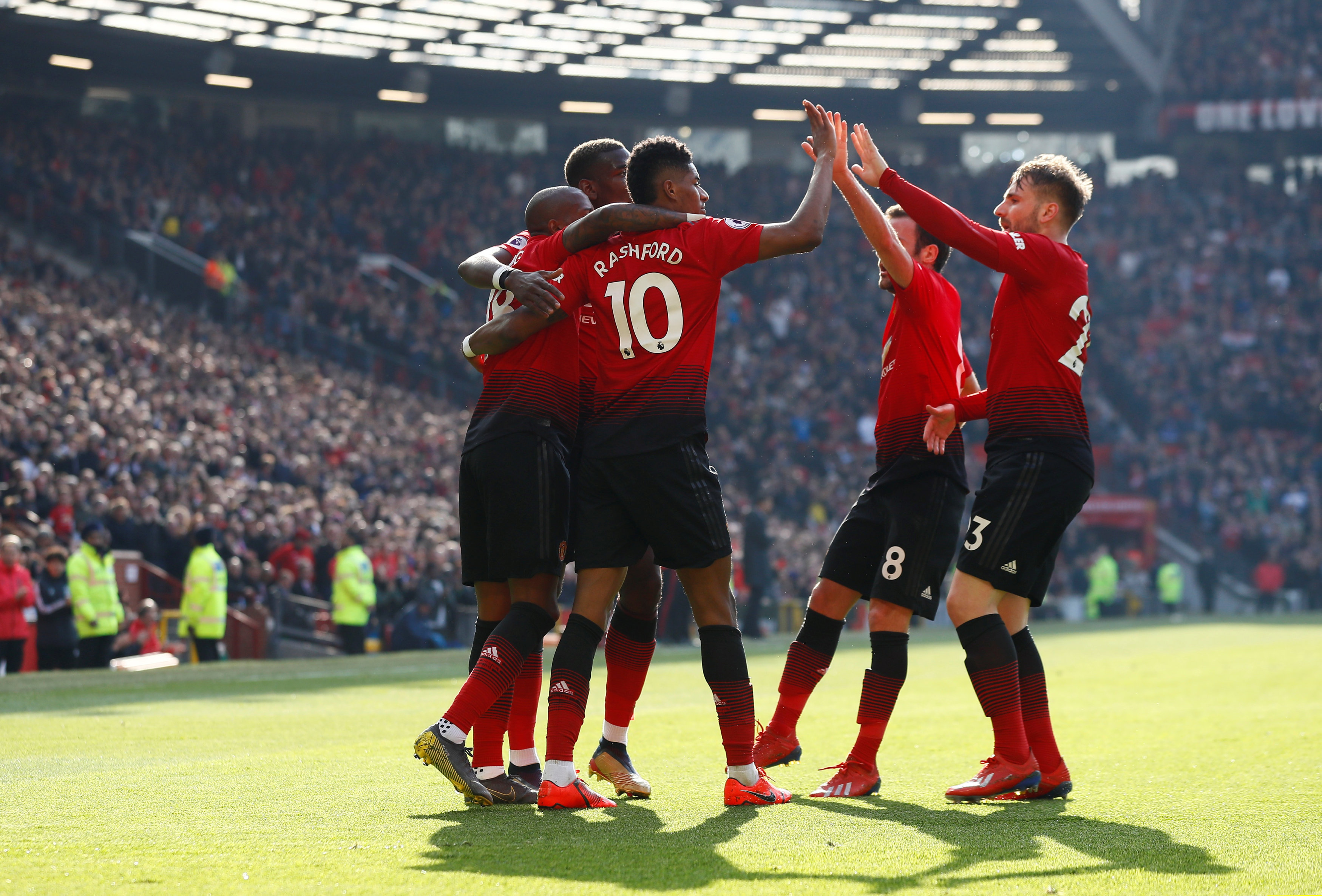 奥尔莫在中 奥尔莫在中