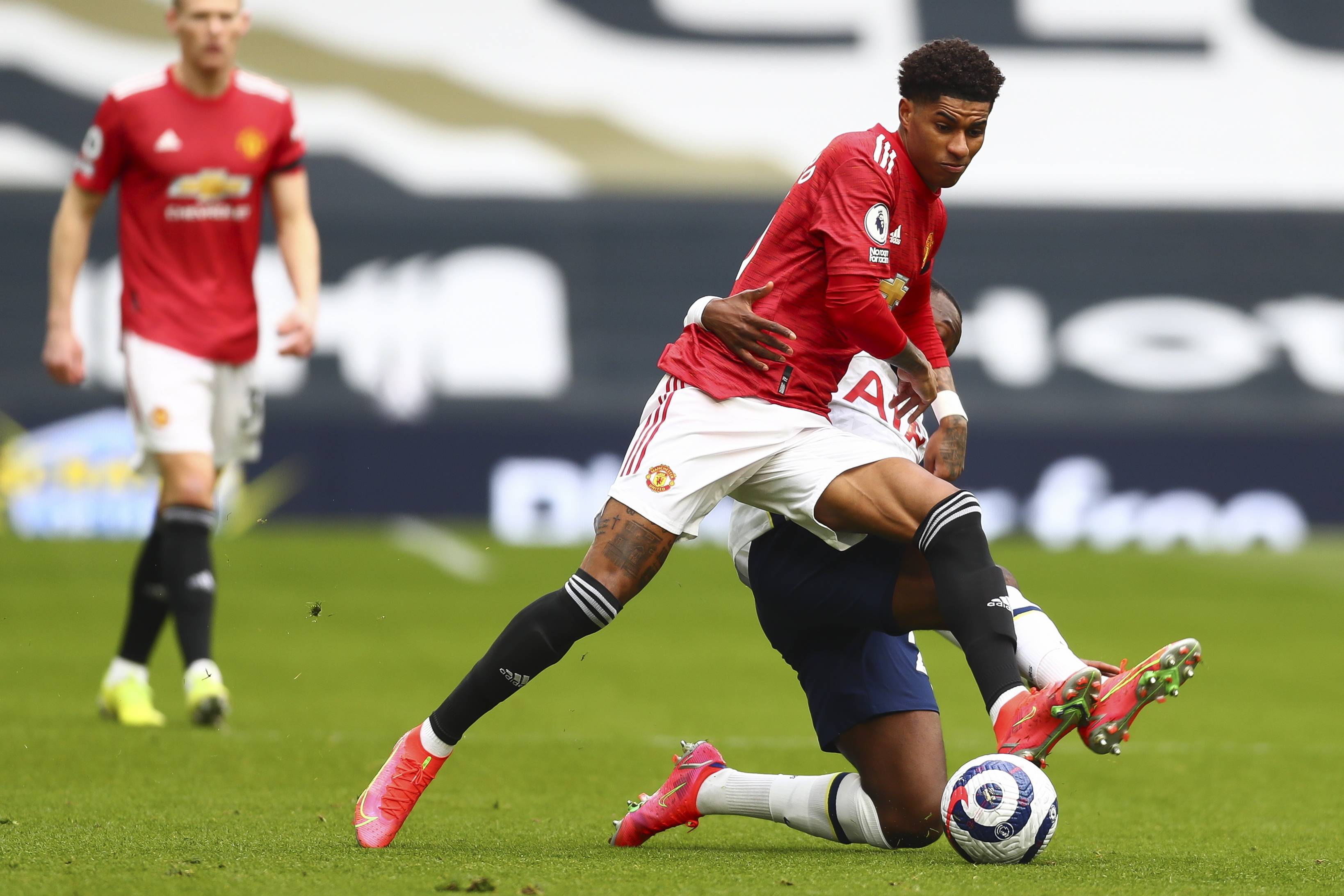 他会全力以 他会全力以