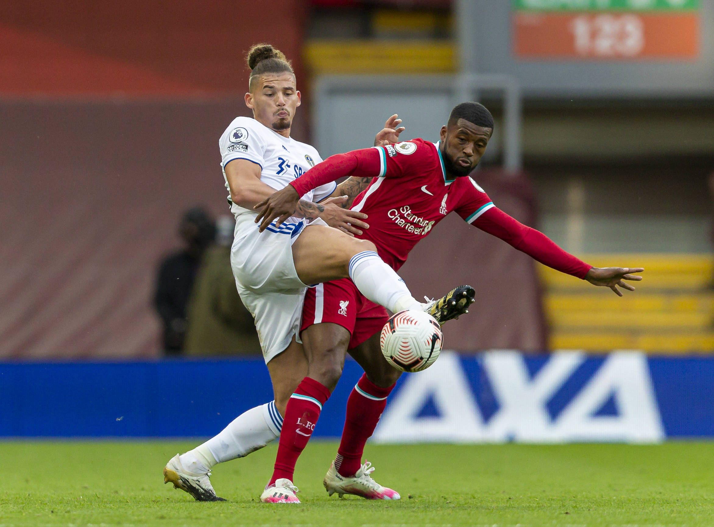 摆在巴萨面 摆在巴萨面